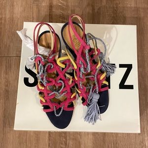 New in box Schutz Heels